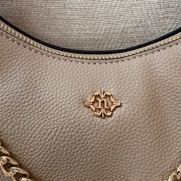 Nanette Lepore Beige Shoulder Bag with Gold Chain - Picture 4 of 11